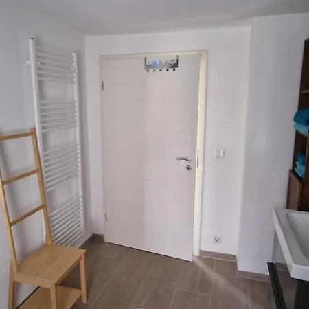 Leezen-poofe, Das Freundliche Fahrrad Quartier In Apartment *